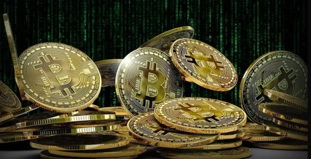 “比特币投资者越来越喜欢 ETF”